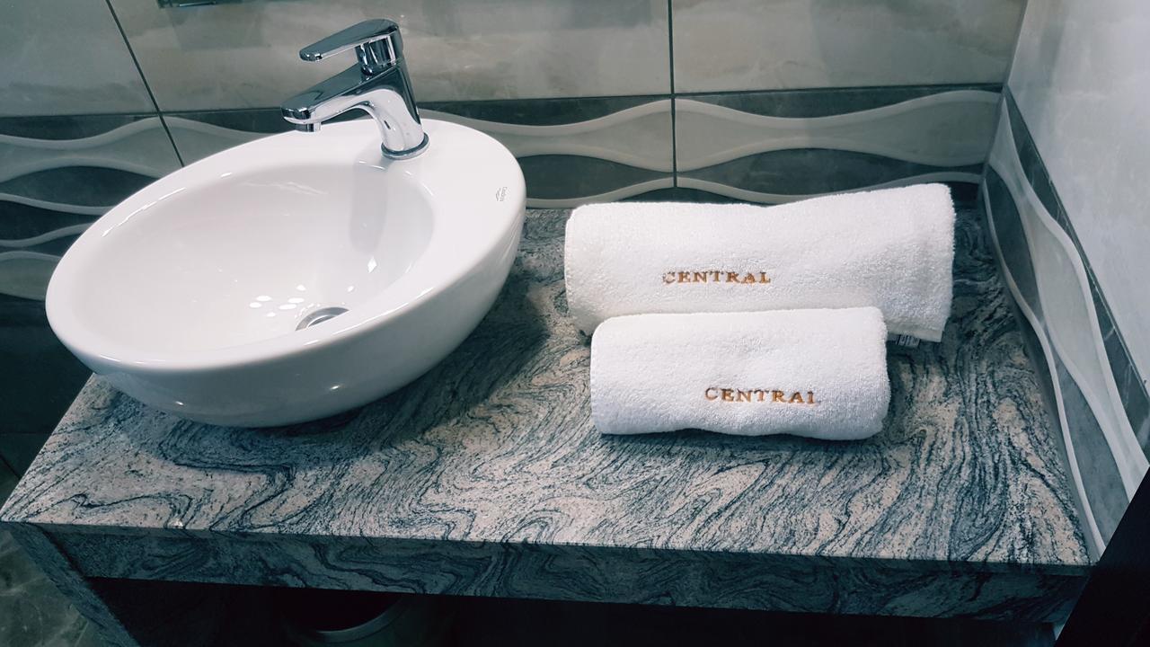 Central Guest Rooms Azenograd Kültér fotó