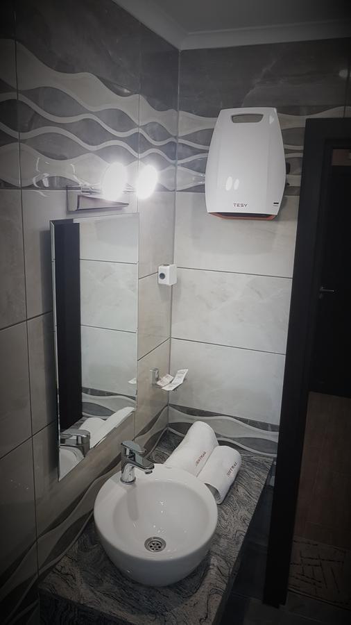 Central Guest Rooms Azenograd Kültér fotó