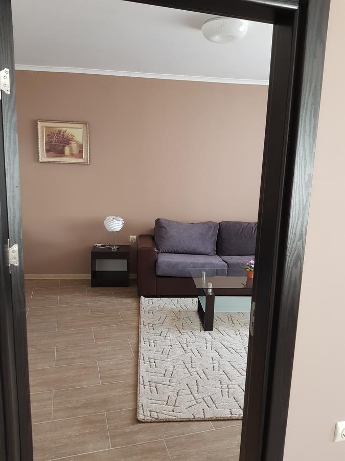 Central Guest Rooms Azenograd Kültér fotó